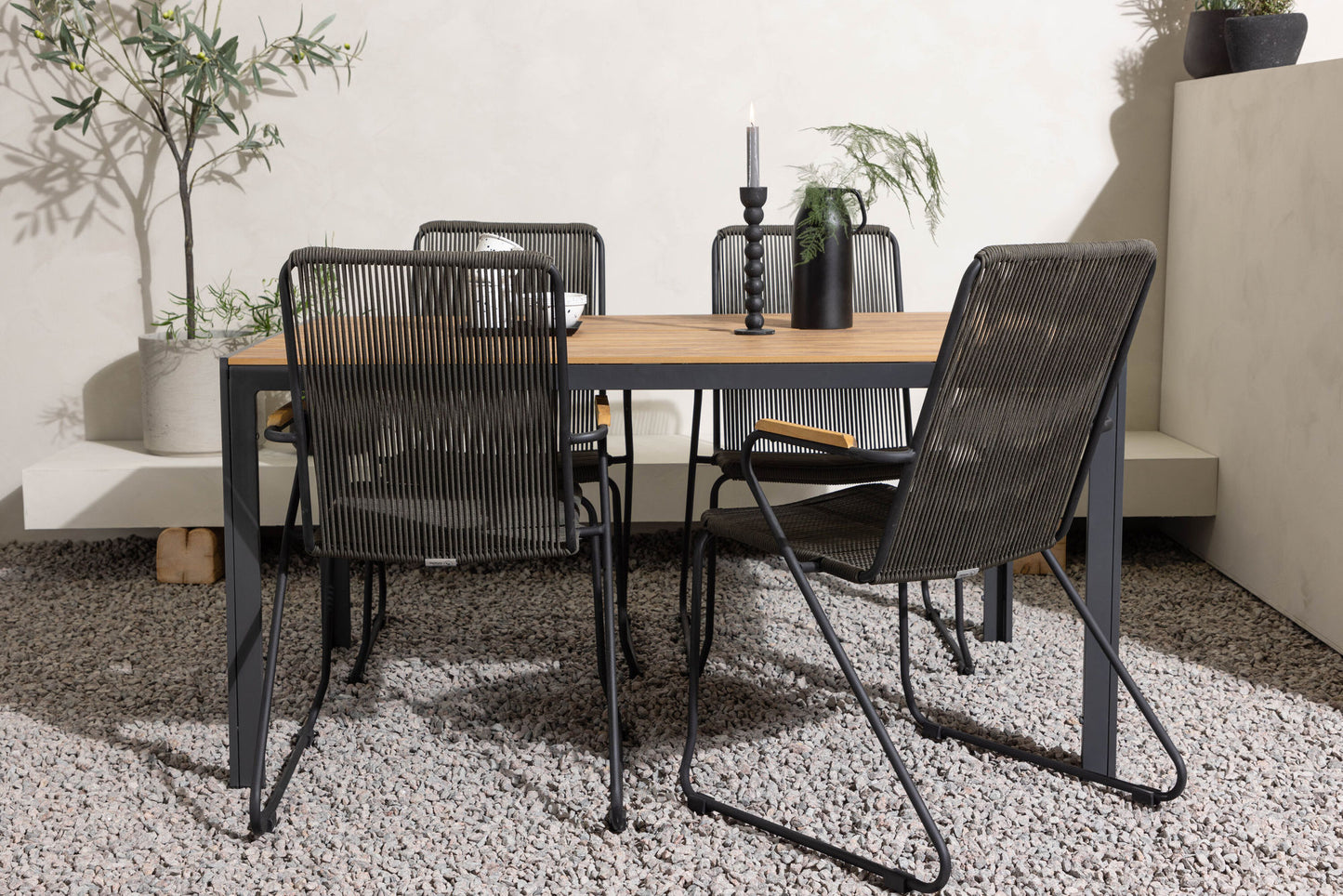 Venture Home Break Table with 4 Bois Chairs