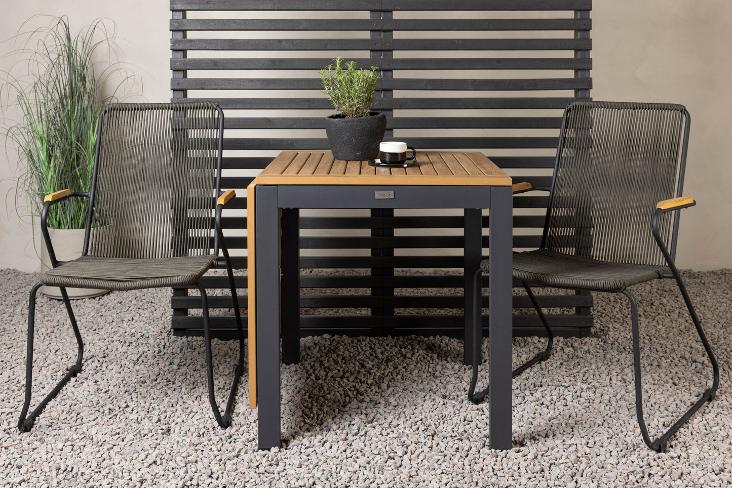 Venture Home Diego Table with 2 Bois Chairs