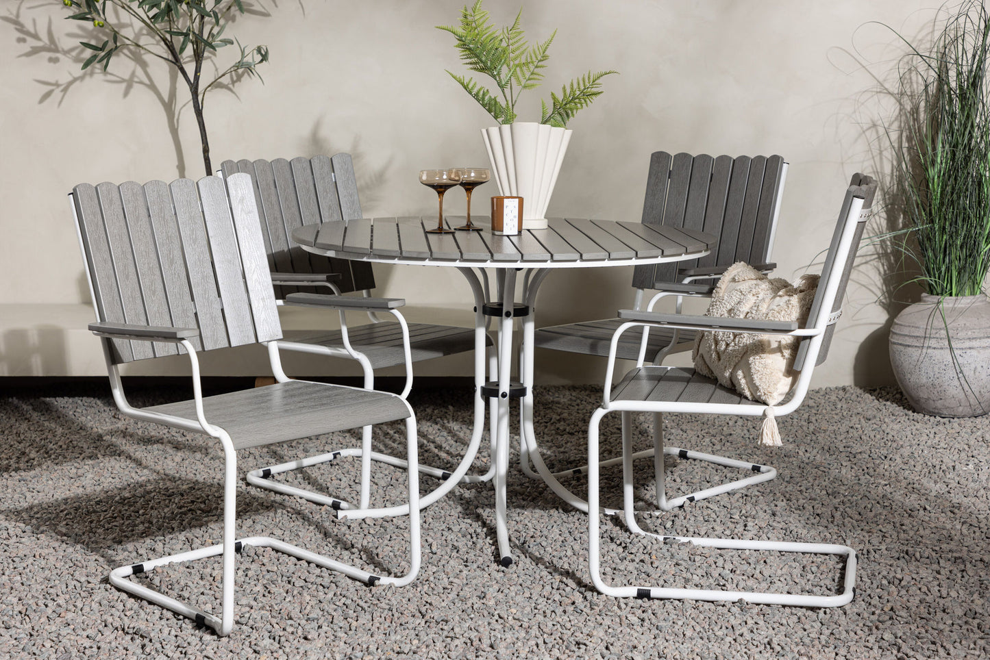 Venture Home Holmsund Dining Set - White / Gray Aintwood