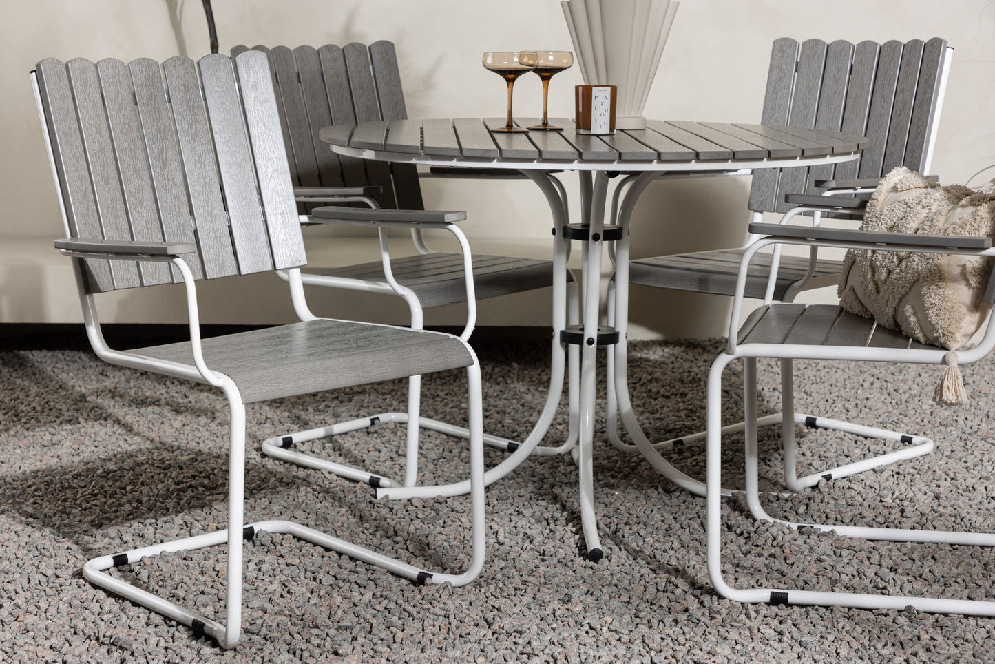 Venture Home Holmsund Dining Set - White / Gray Aintwood