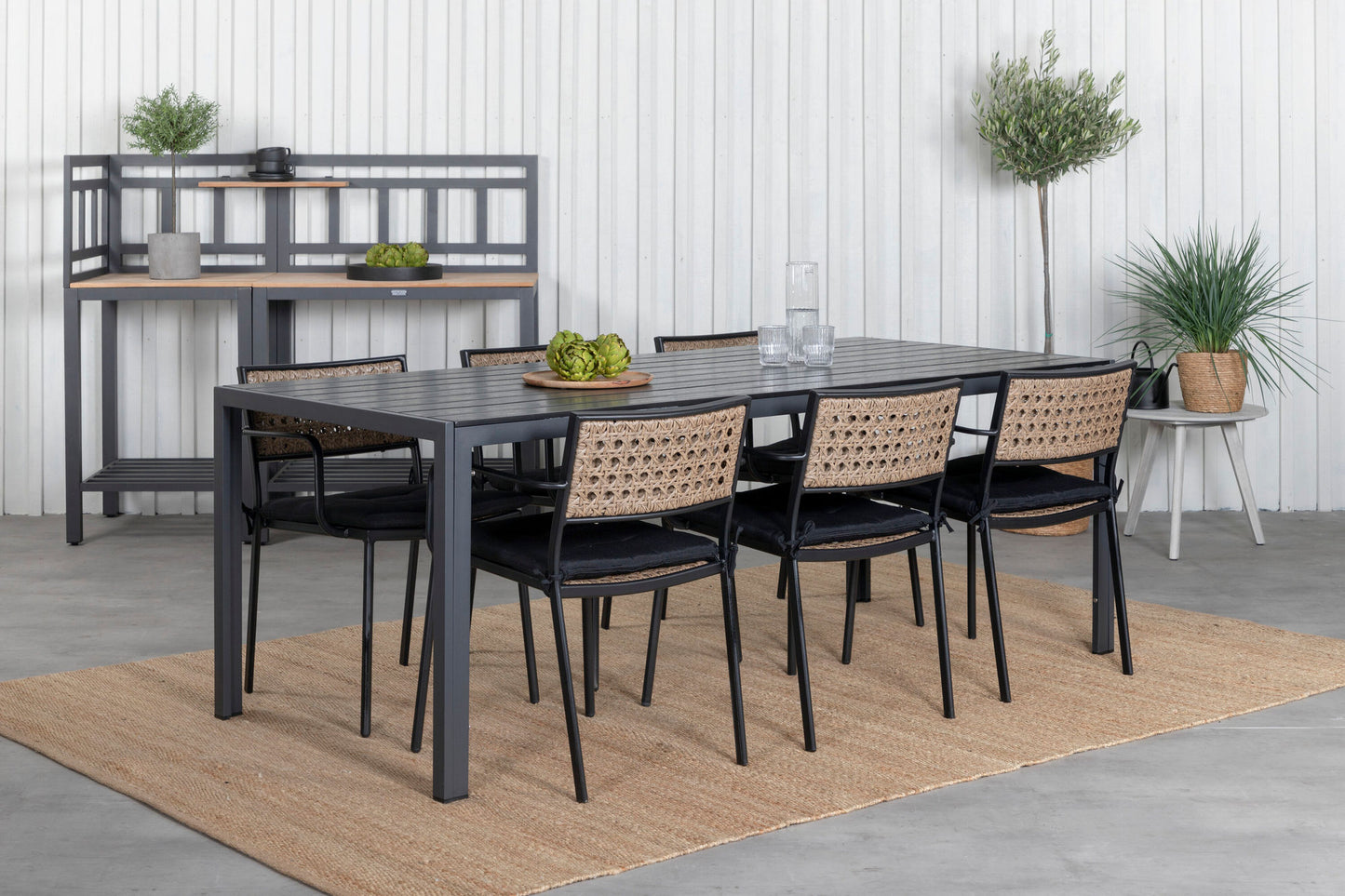Venture Home Bront with 6 Paola Chairs