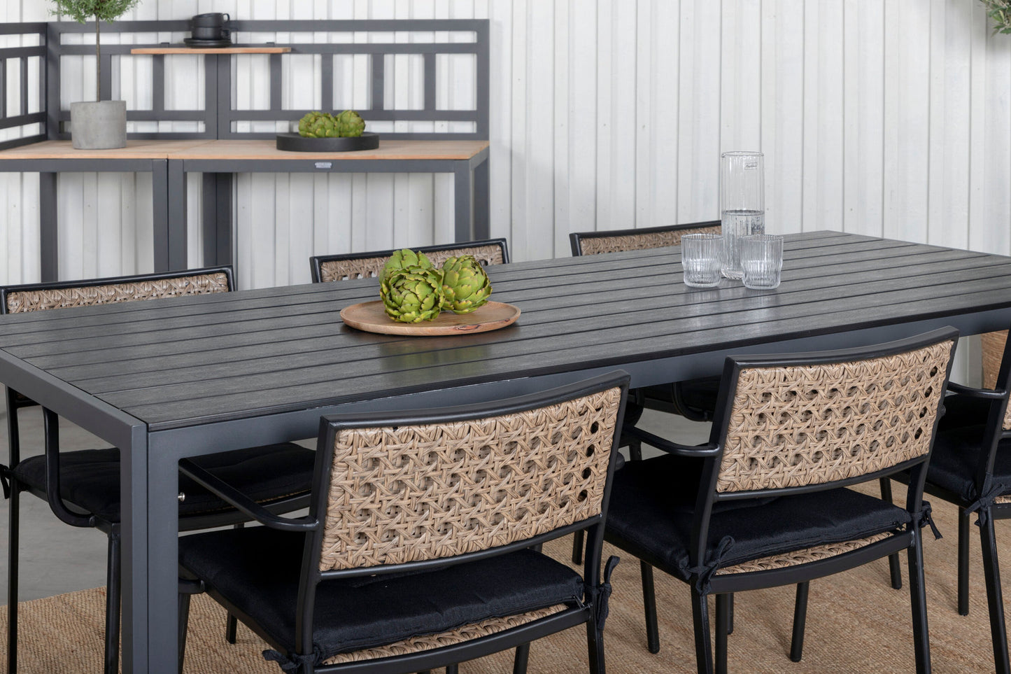 Venture Home Bront with 6 Paola Chairs