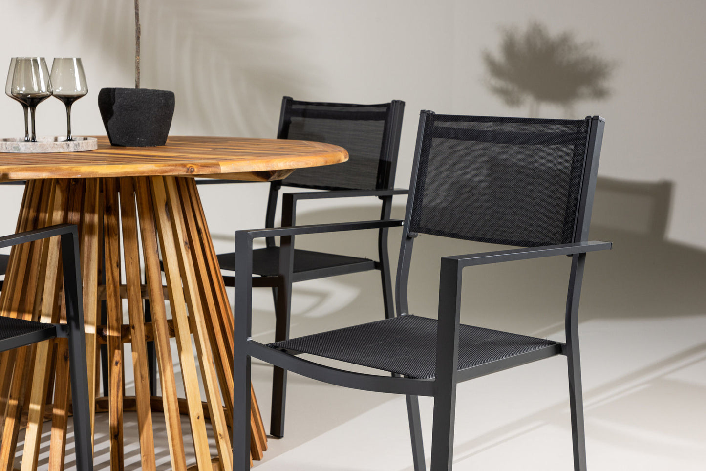 Venture Home Lumpur With 4 Copacabana Chairs