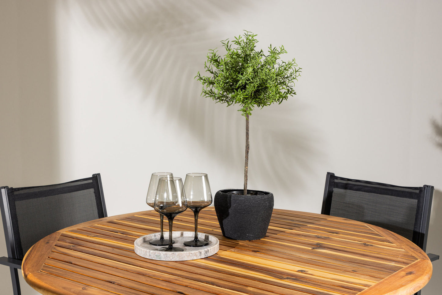 Venture Home Lumpur With 4 Copacabana Chairs