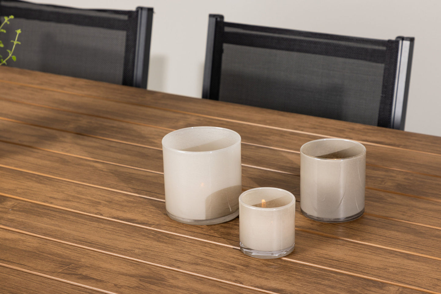 Venture Home Garcia Table with 6 Copacabana Chairs