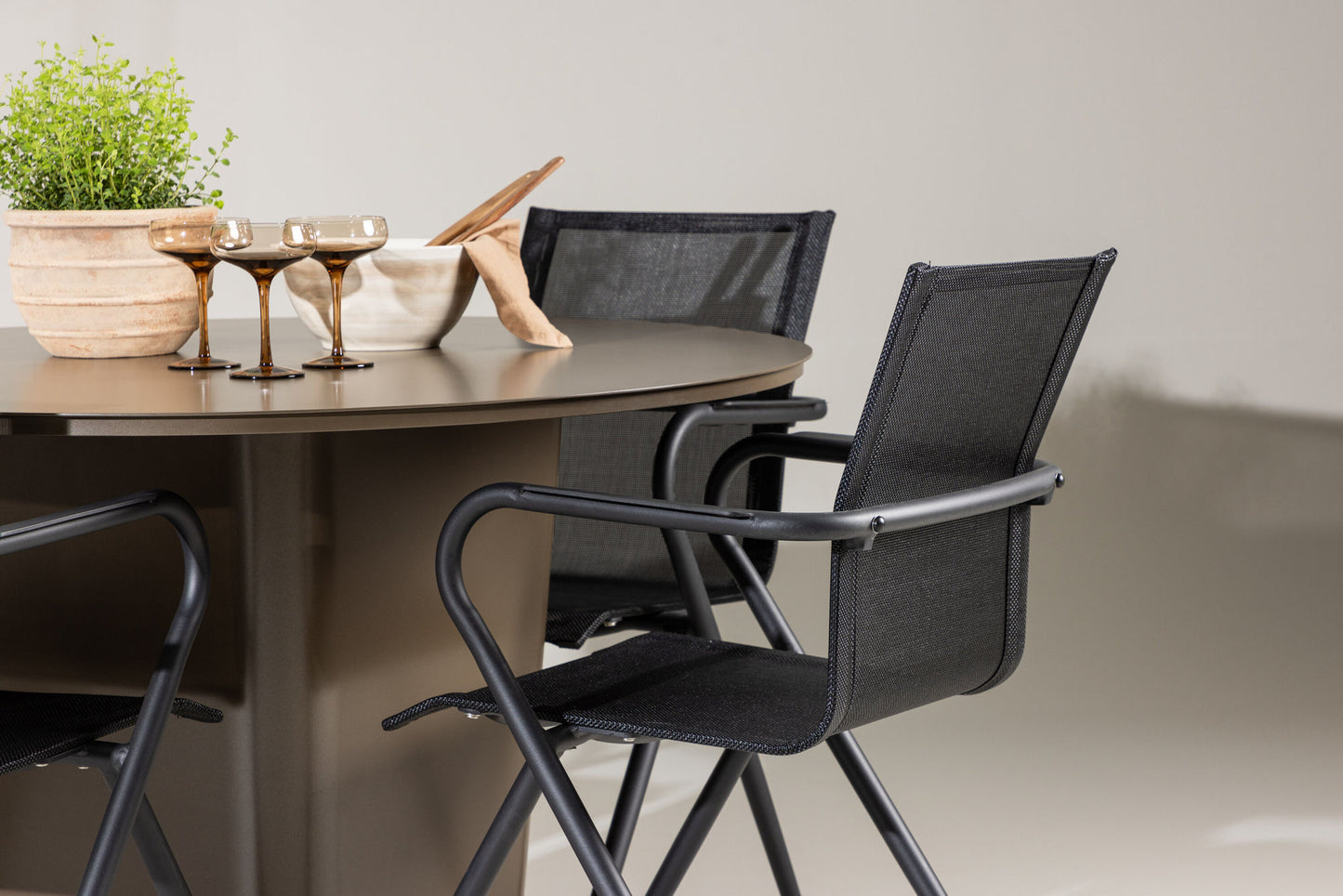 Venture Home Santa Fe With 4 Alina Chairs