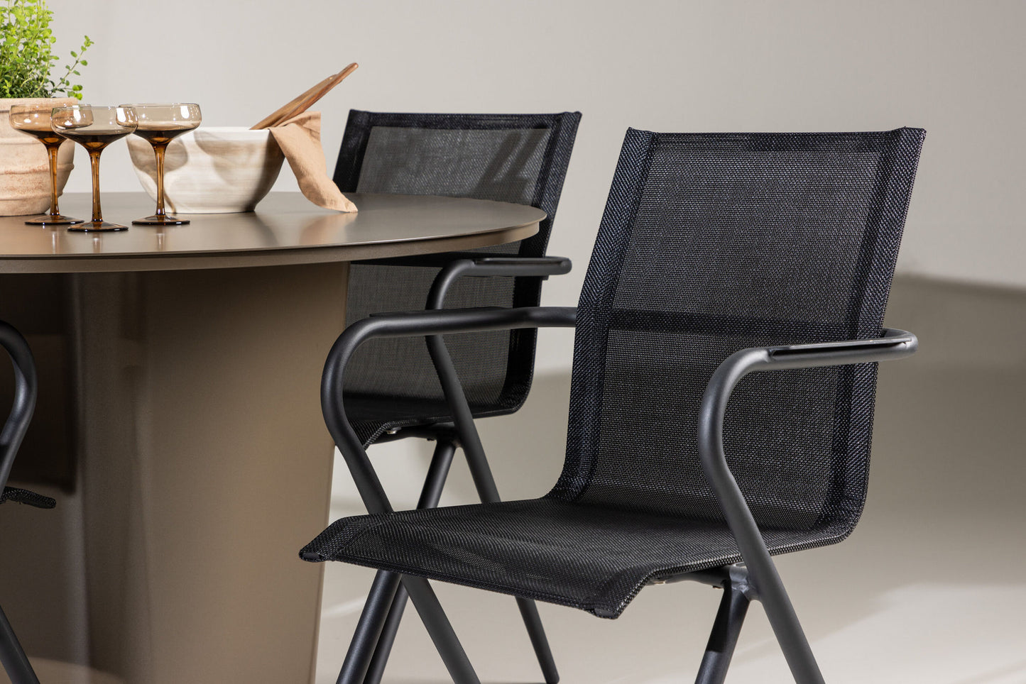 Venture Home Santa Fe With 4 Alina Chairs