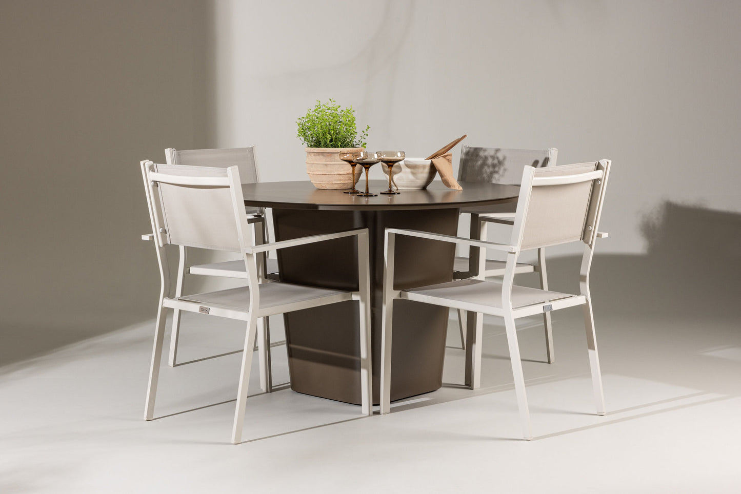 Santa Fe with 4 Copacabana Chairs