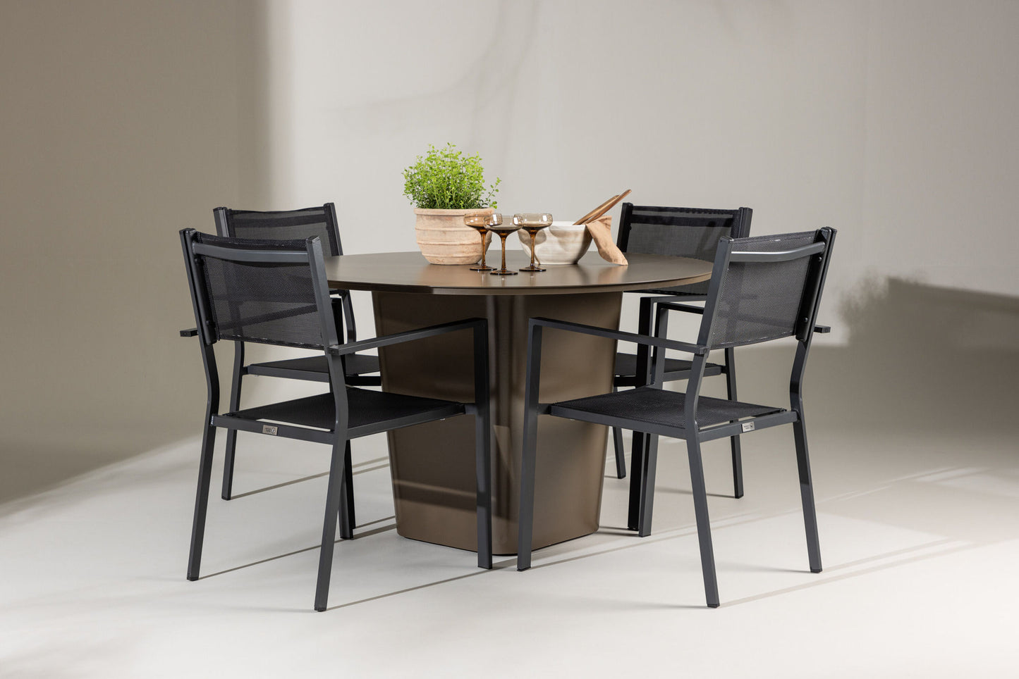 Santa Fe with 4 Copacabana Chairs