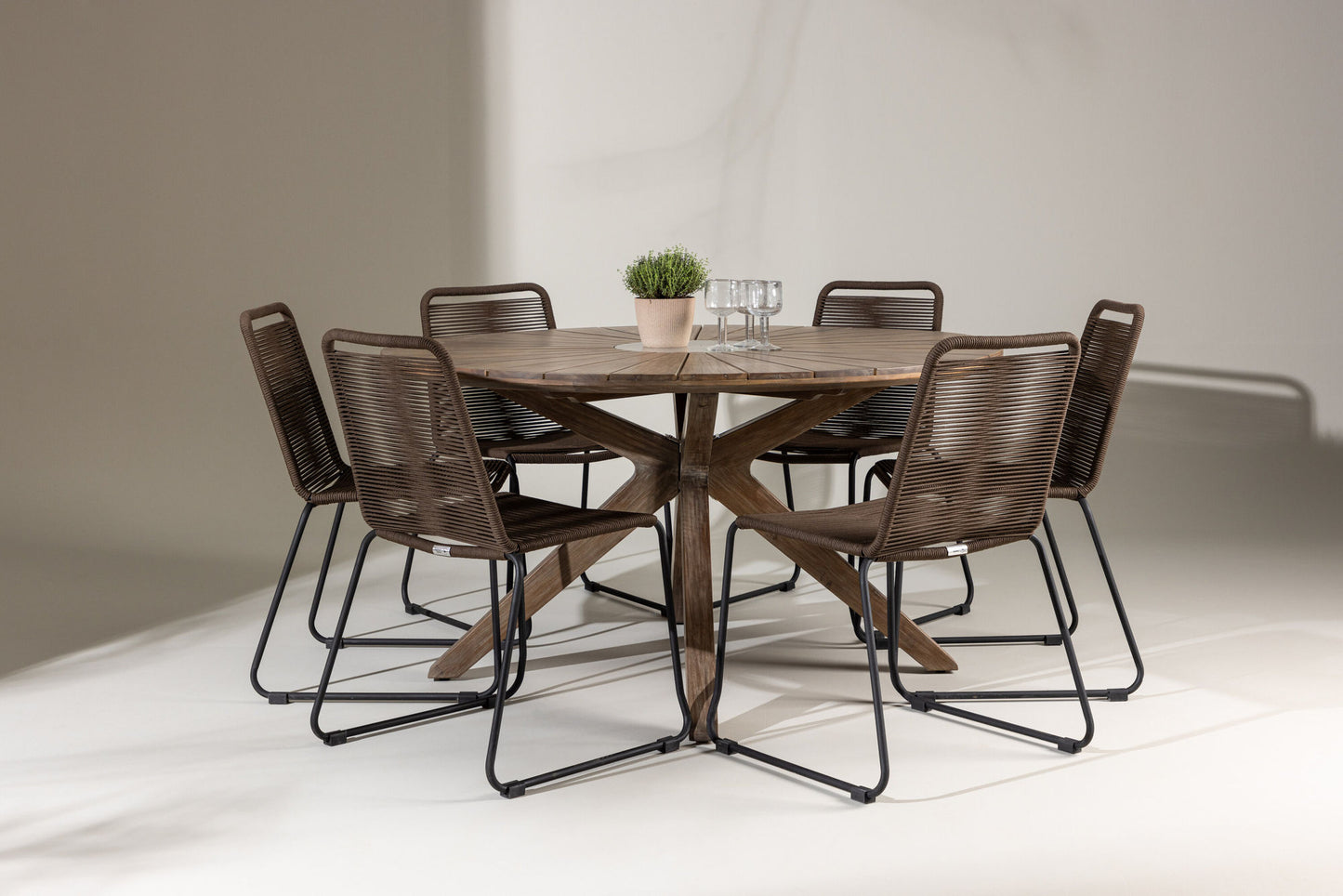 Venture Home Rosario with 6 Lindos Chairs