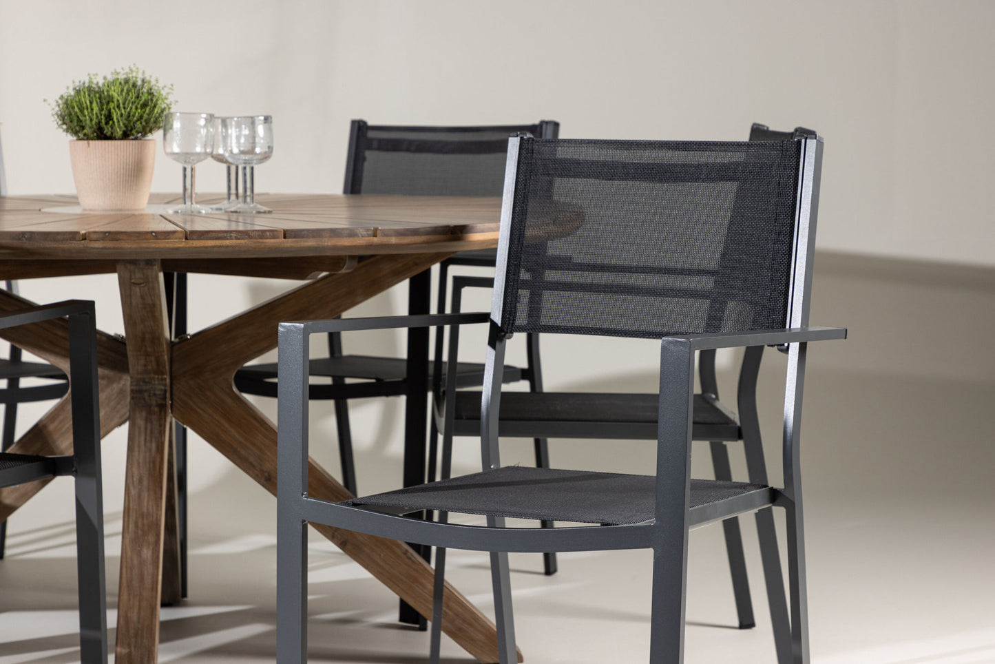 Venture Home Rosario With 6 Copacabana Chairs