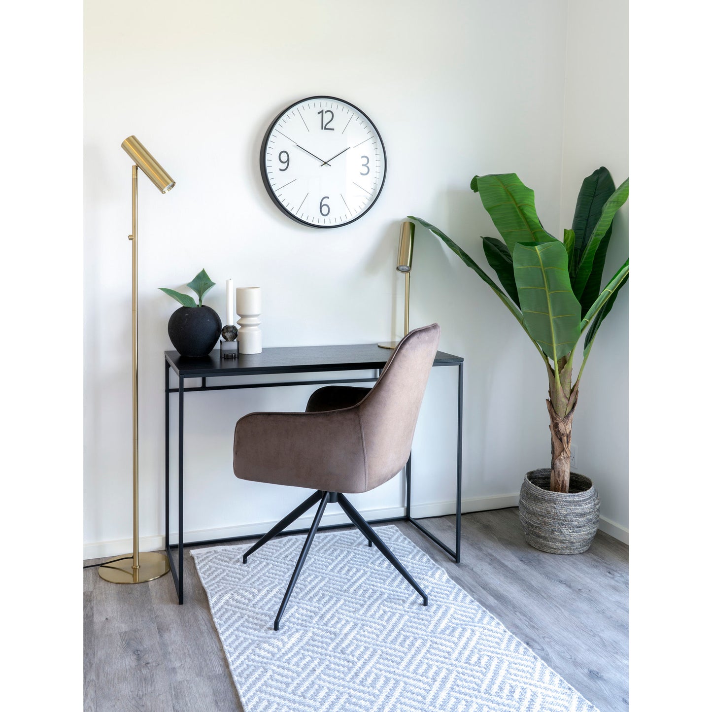 House Nordic Floor lamp