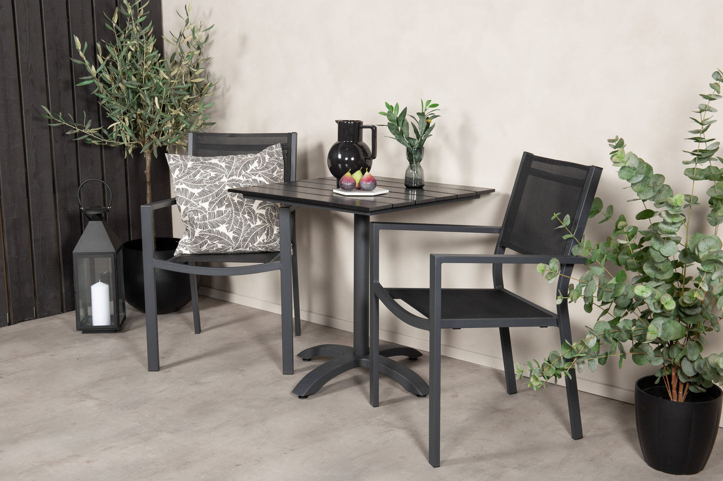 Venture Home Colorado Coffee Table With 2 Copacabana Chairs